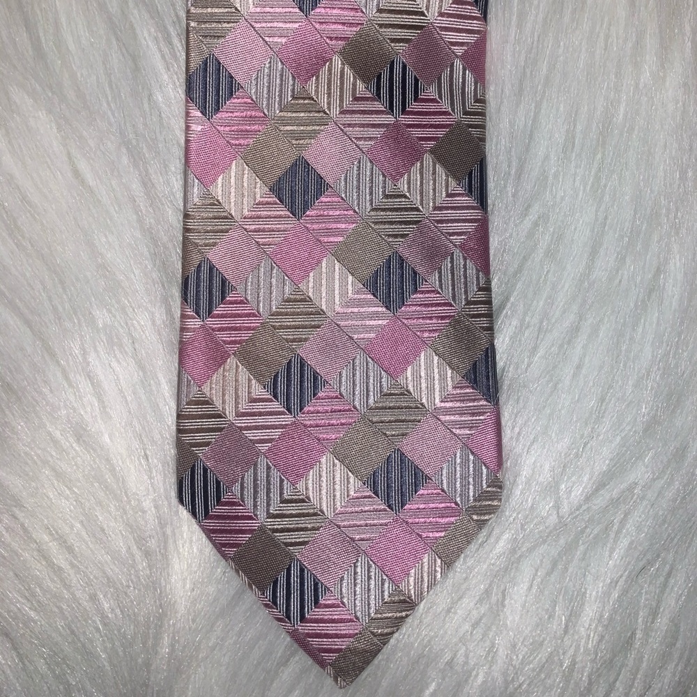 Geoffrey Beene pink silk tie N